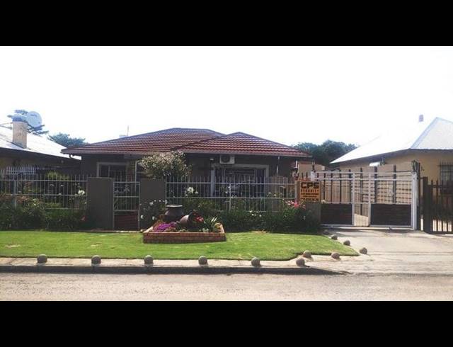 3 BEDROOM HOUSE FOR SALE IN ALBERTON NORTH